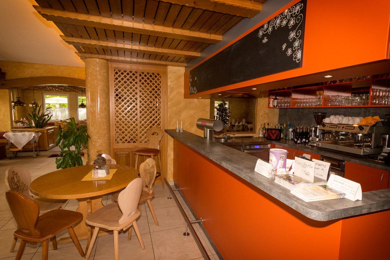科提纳酒店 霍兴斯旺德 外观 照片